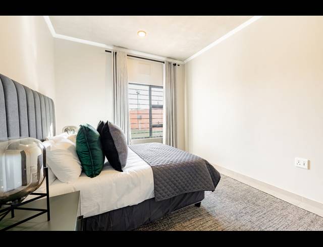 3 BEDROOM APARTMENT FOR SALE IN RIETVALLEIRAND